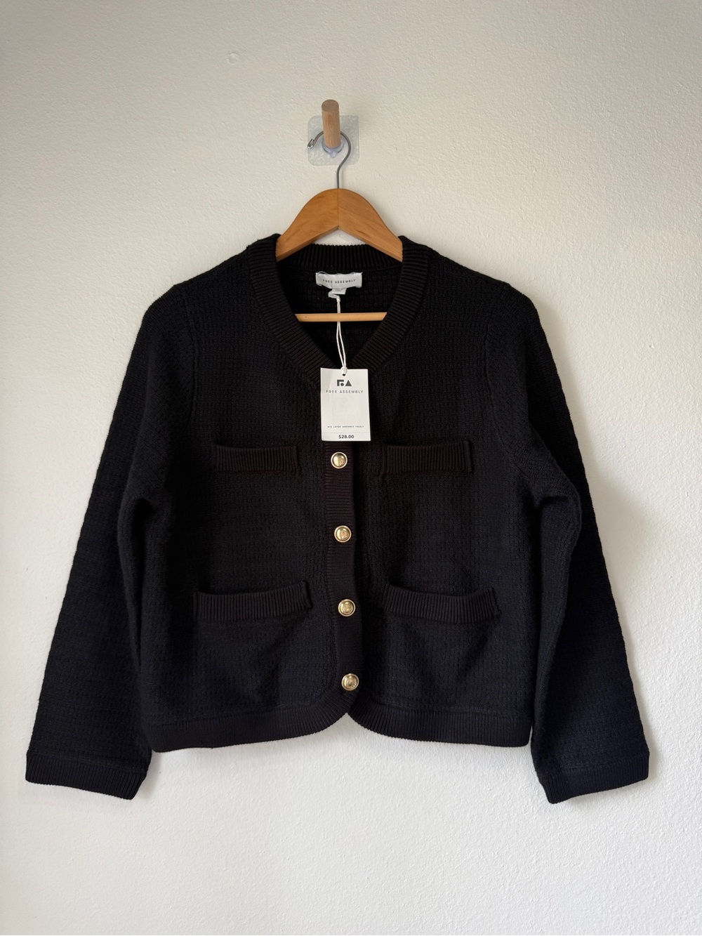 Free Assembly Black Textured Knit Cardigan Gold Button Crop Size M NWT - Picture 3 of 4